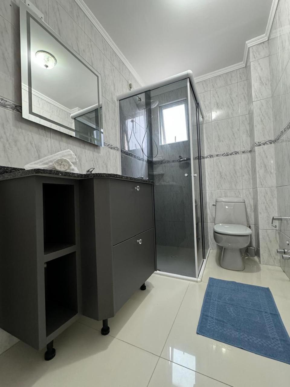Bc Apto Com 1 Mais 02 Quartos,cozinha, Lavanderia, Sala De Estar E Jantar , Sacada Com Churrasqueira A Carvao E Duas Garagens Privativas Apartamento